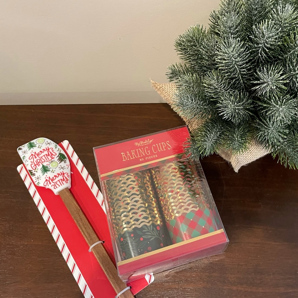 Christmas Design Cupcake Baking Set 🎄